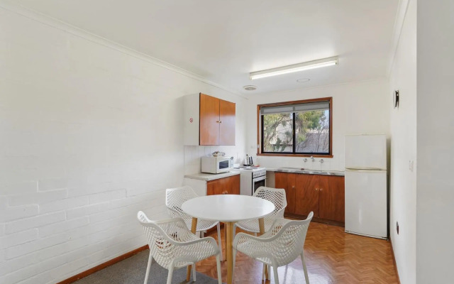 Eastern Beach Units #4