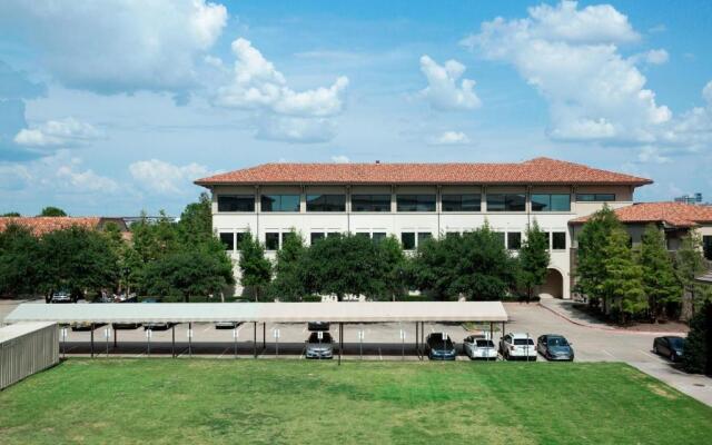 Sheraton Stonebriar Hotel