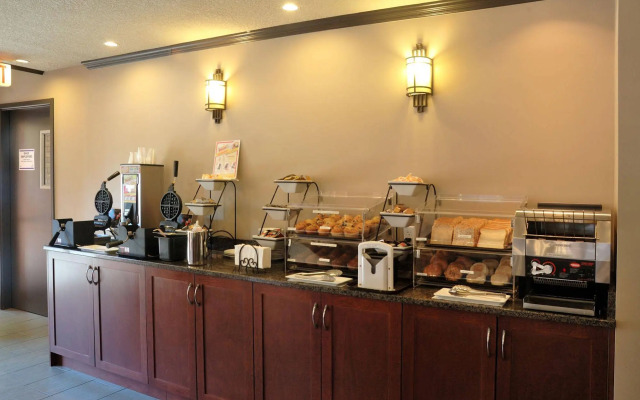 Embassy Inn