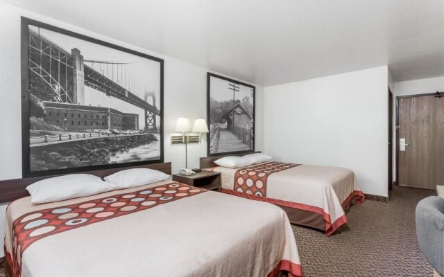 Super 8 Prince Frederick