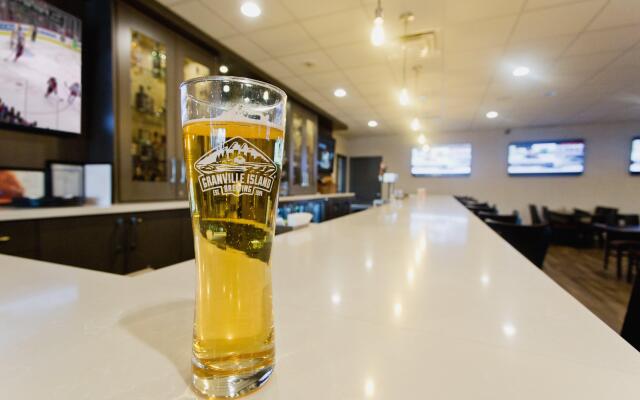 Holiday Inn Peterborough-Waterfront, ON by IHG