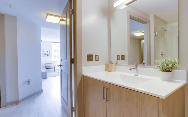 Trendy n Exclusive Apto at Crystal City