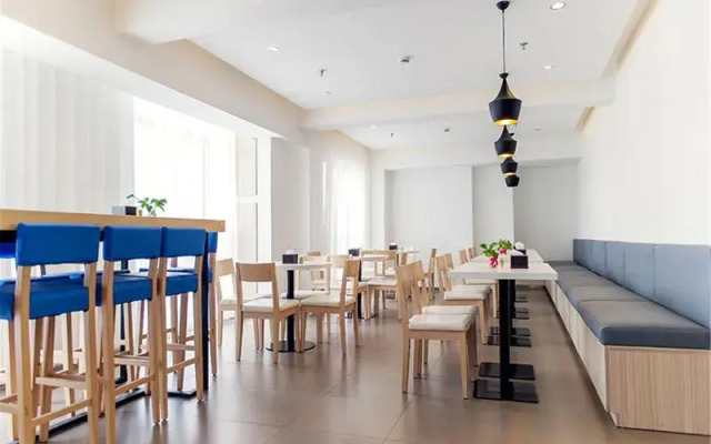 Hanting Hotel Chengdu New Exhibition Center