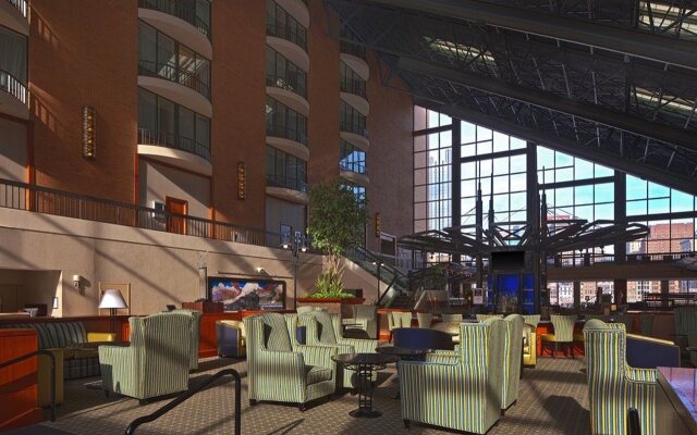 Sheraton Pittsburgh Hotel at Station Square