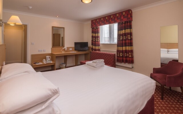 Crewe Arms Hotel