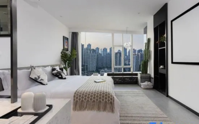 Qianyi Qianxun Hotel (Chongqing Jiefangbei Hongyadong Branch)