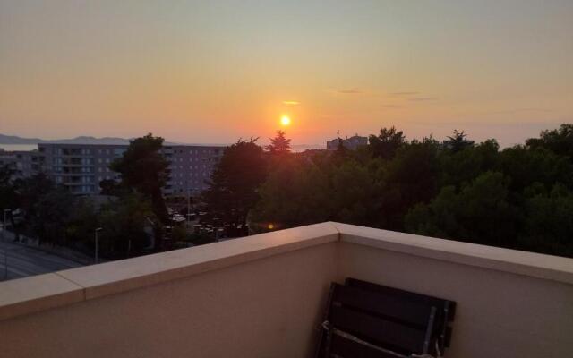 Pavo - Apartment With a Great View and Parking