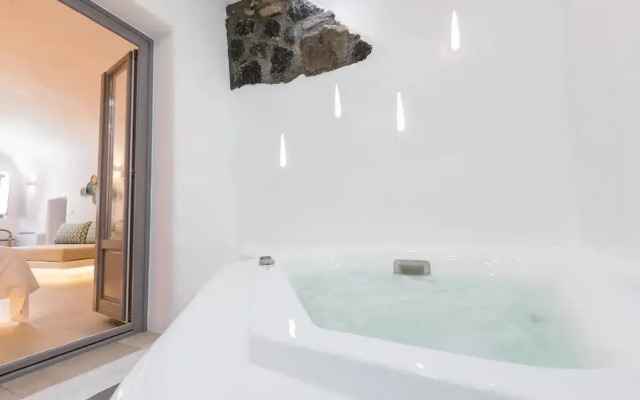 Eternity Suites Santorini