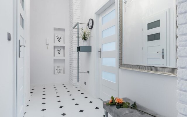 P&O Apartments Center