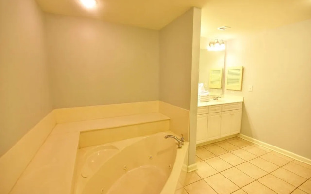 Margate Tower 2401 4br 3 Ba Direct Oceanfront 4 Bedroom Condo by RedAwning
