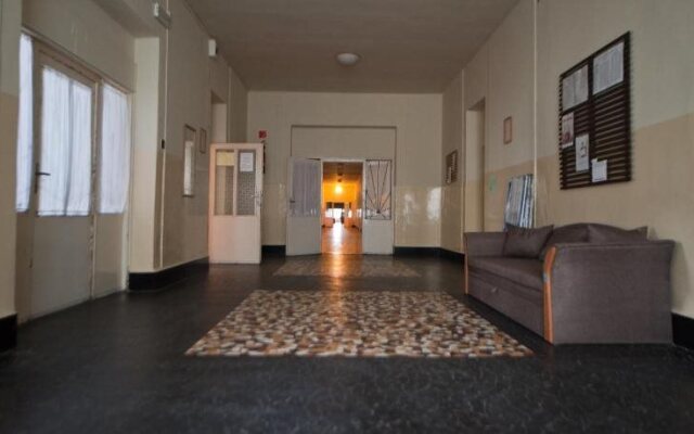 Mogyorodi Hostel