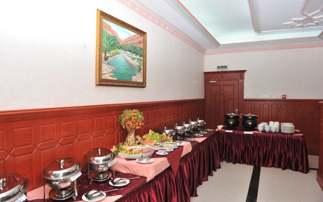 Manam Sohar Hotel Apartments