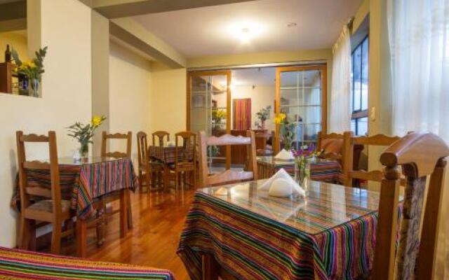 Retama's Hotel