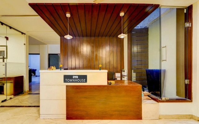 OYO Townhouse 1116 Kinglive Stays