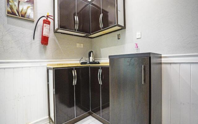 Oyo 649 Al Thuraya Palace Apartments