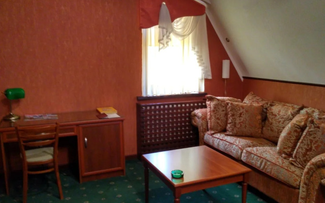 ZS Club Hotel