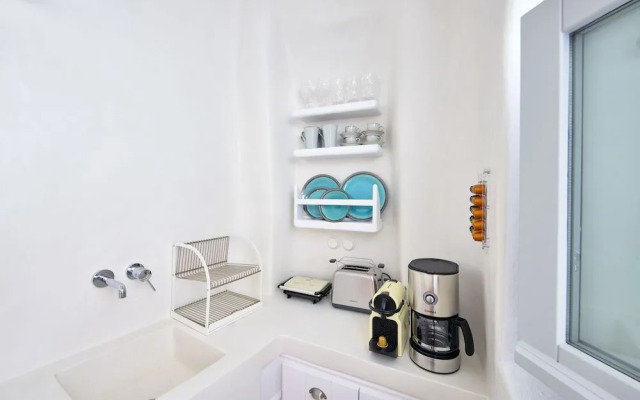 Cave Suite Oia