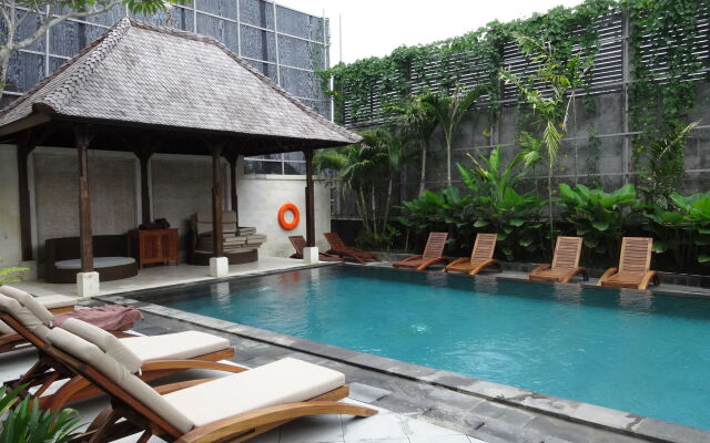 Ubud Village Hotel