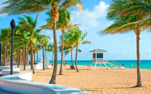 The Tropical Oasis Condos
