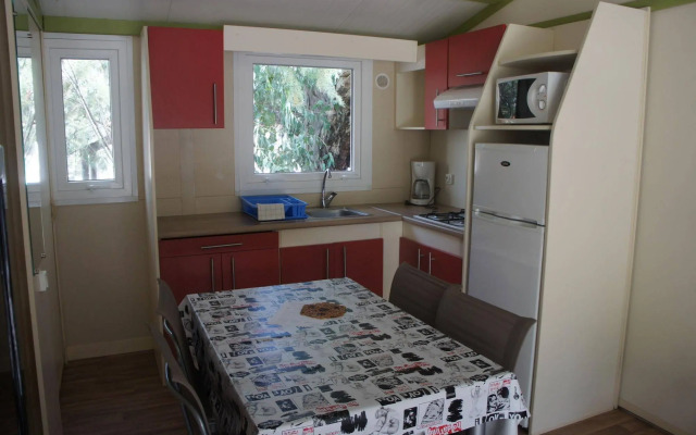 Camping La Pinède