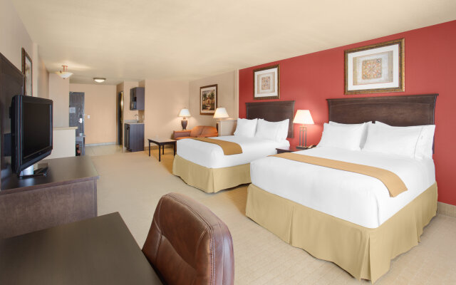 Holiday Inn Express & Suites Yuma by IHG