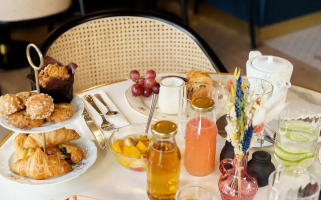 Square Lodge Hotel La Roche Sur Yon - Handwritten Collection