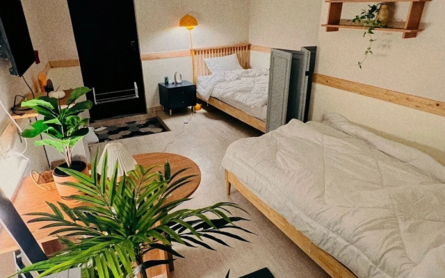 Jnineguesthouse