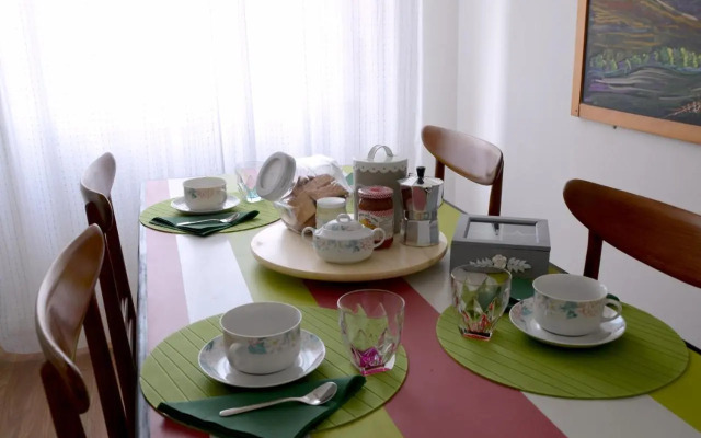 Theia Apartment