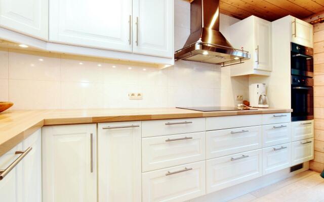 Luxurious chalet in Septon with sauna
