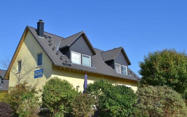 Villen am See - 4-Raum Häuser DHH Golfblick