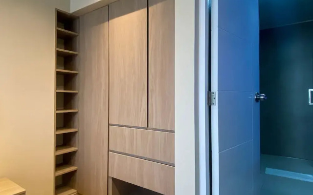 w Modern 2BR w AC in Miraflores