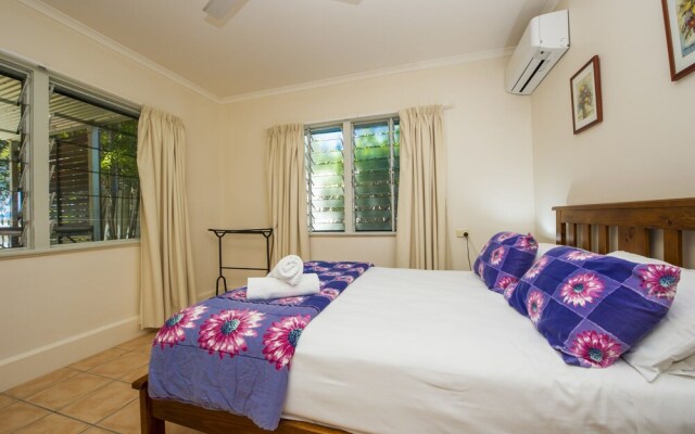 Picnic Bay Apartments Unit 1