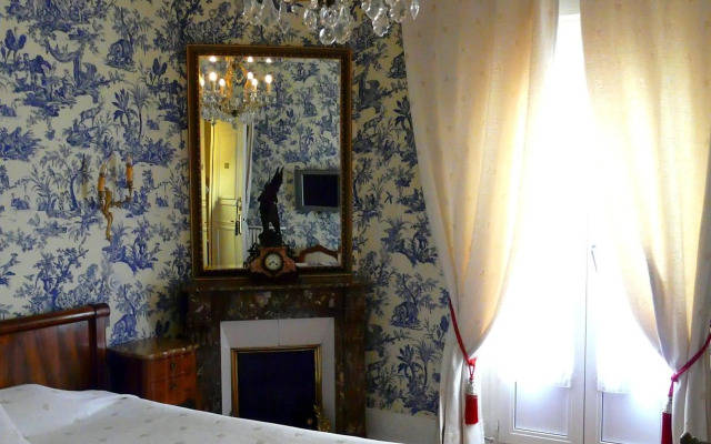 Hotel de l'Abeille Orleans