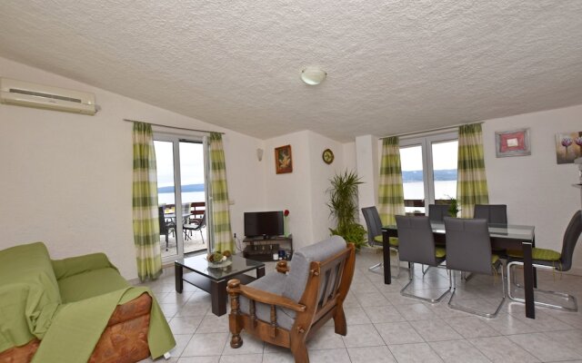 Apartments Mladen
