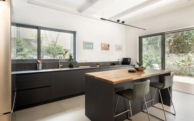 Tel Aviv Garden Oasis by Sea N' Rent