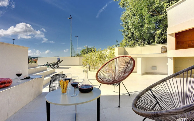 Modern Villa With Private Swimming Pool