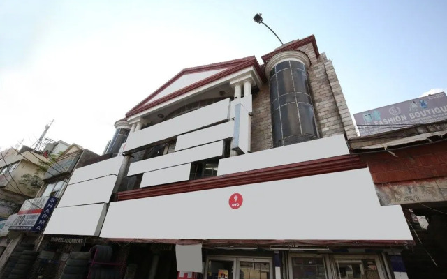 OYO 10362 Hotel Milan Inn