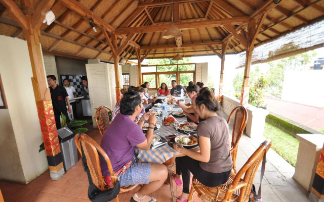 Meme Surung Homestay