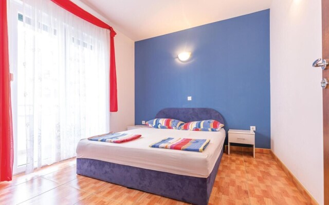 Stunning Home in Makarska With Wifi and 2 Bedrooms
