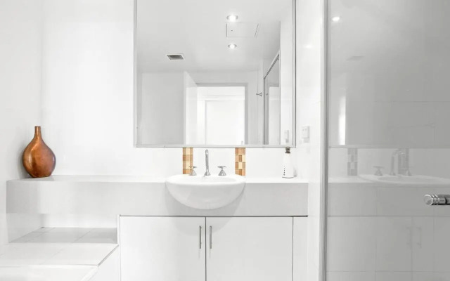 Unit 2 18 OAK STREET