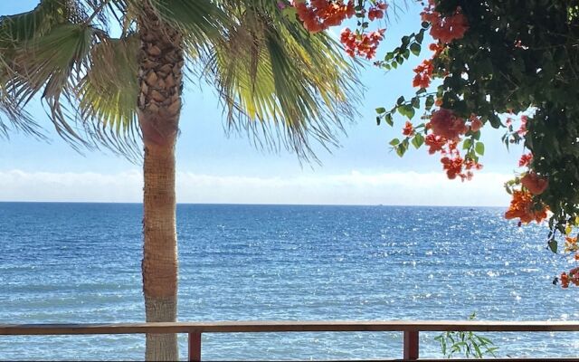 MI CAPRICHO C11 luxury apartment by the Sea