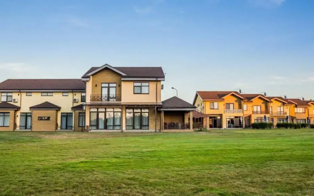 Golf Village