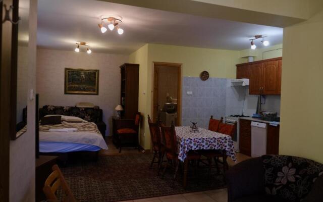 Ezüsthíd Apartman