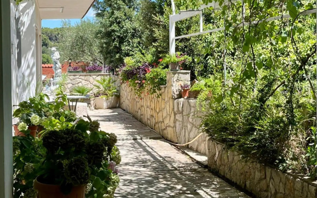 Studio apartment Gorana