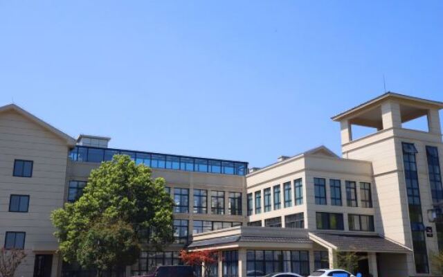 Liangshan Training Center