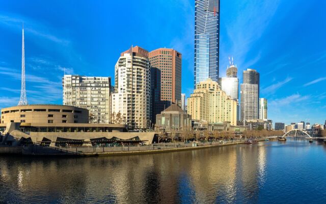 Waterfront Melbourne Apartments