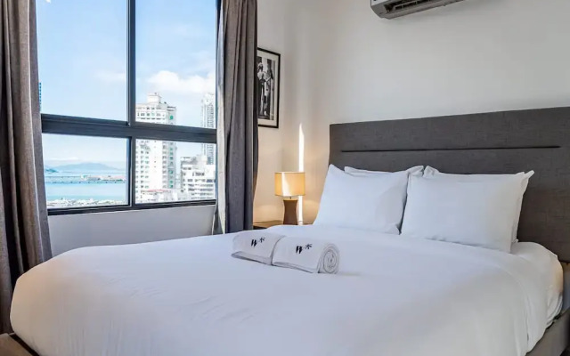 w Brilliant 1BR w Beautiful View in Calle 50