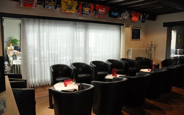 Bovendael Sports And Business Hotel