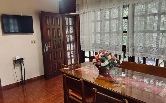 Orquideas Hotel & Cabañas