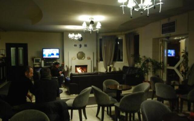 Batselas Traditional Hotel